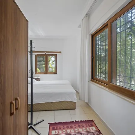 Sea View Secluded House W Lush Garden In 아파트 닷차