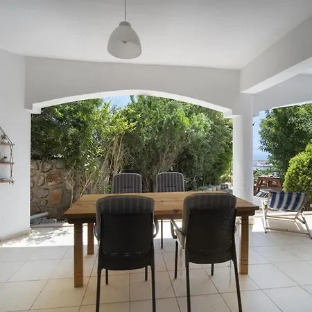 Sea View Secluded House W Lush Garden In * 닷차