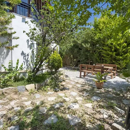 Sea View Secluded House W Lush Garden In * 닷차